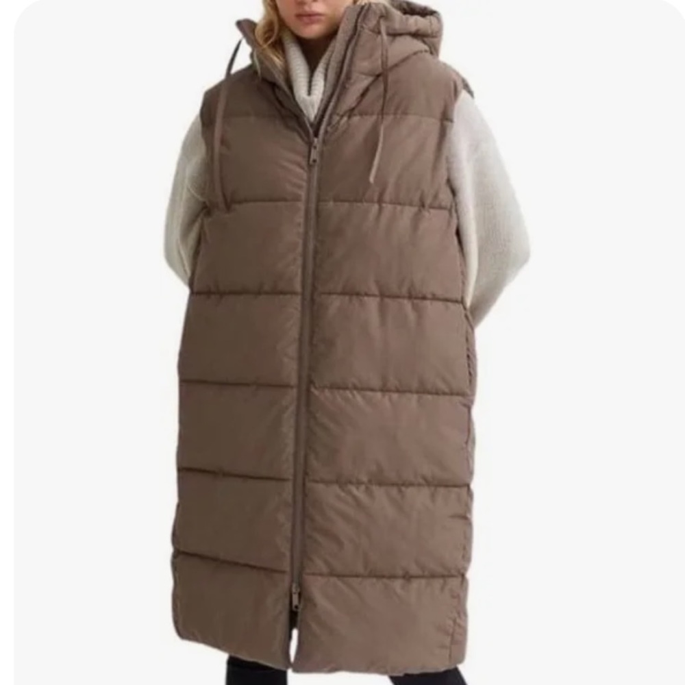 💗Brand NEW H&M Sleeveless Puffer with Hood💗